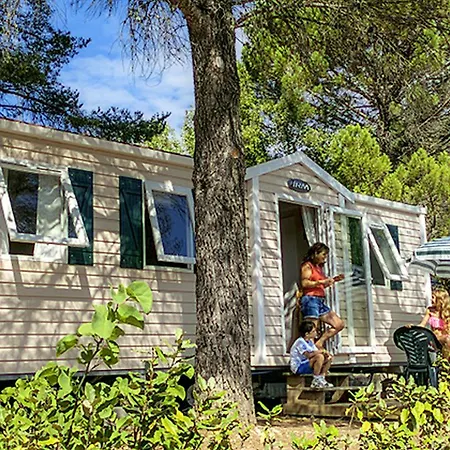 Domaine Residentiel De Plein Air Le Coteau De La Marine Camping 4*